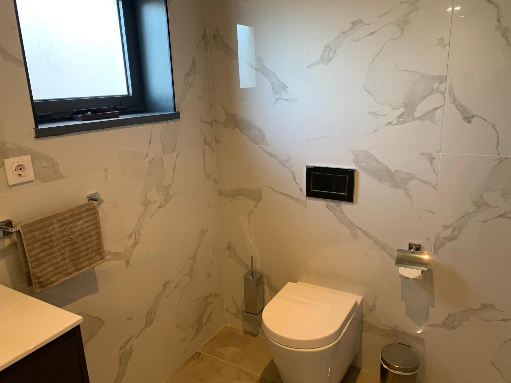 Modern Apartment Ideally Located 波尔蒂芒 外观 照片